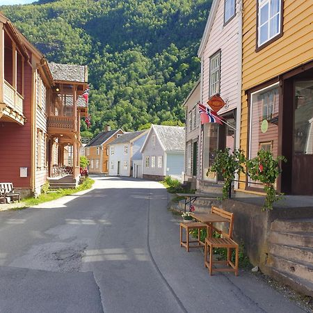 Kvammehuset Pa Gamle Laerdalsoyri Villa Dış mekan fotoğraf