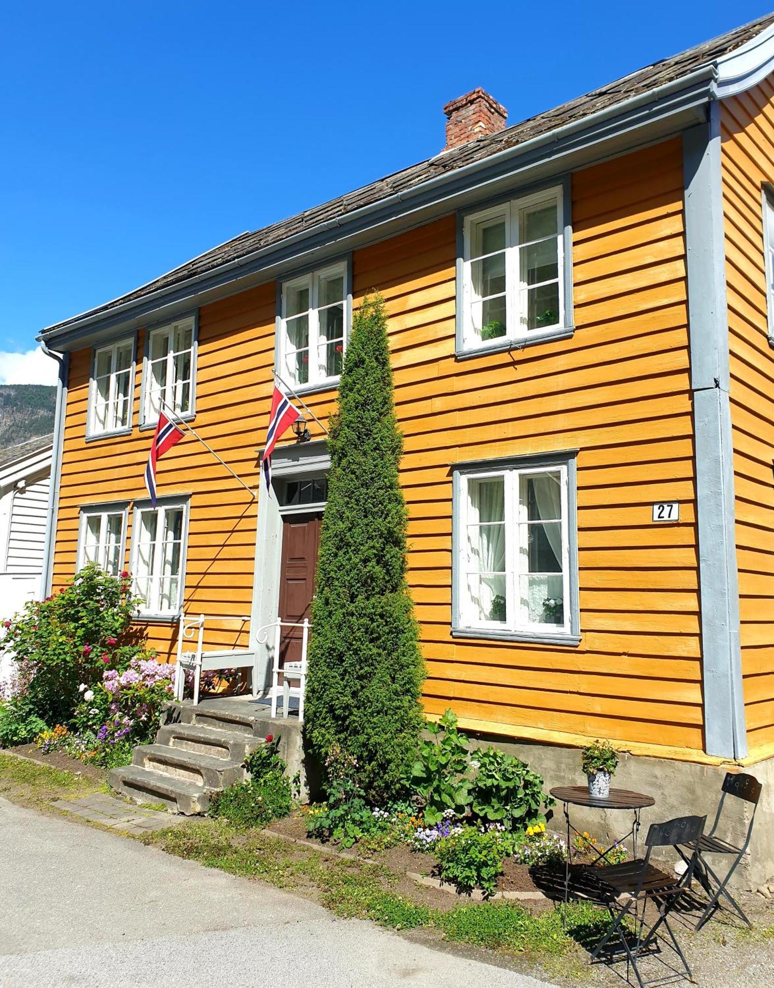 Kvammehuset Pa Gamle Laerdalsoyri Villa Dış mekan fotoğraf